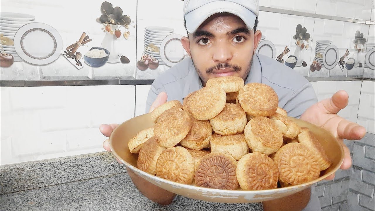 معمول بر(الطحين الاسمر) سهل وهش الطريقه تنفع للدقيق والبر