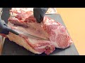 【肉磨きASMR】黒毛和牛の肩ロースからザブトンを取り出す動画