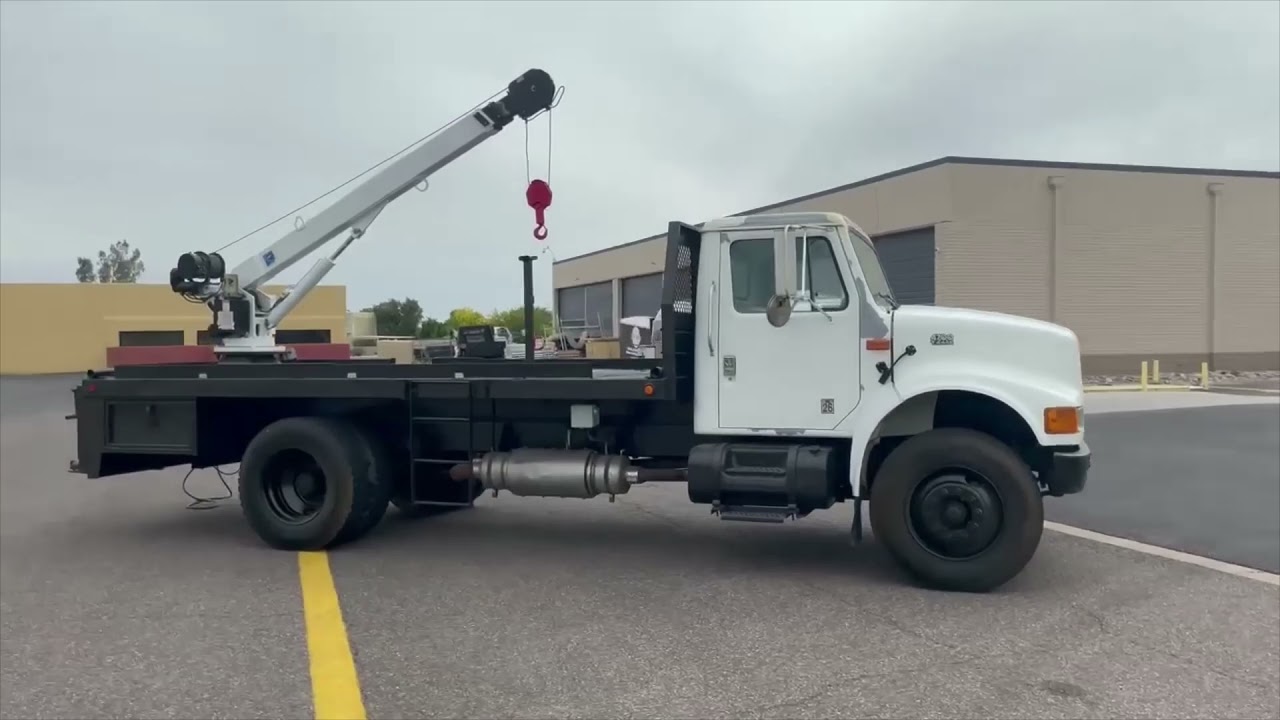 2001 International 4700 FLATBED 94K MILES FLATBED CRANE TRUCK YouTube