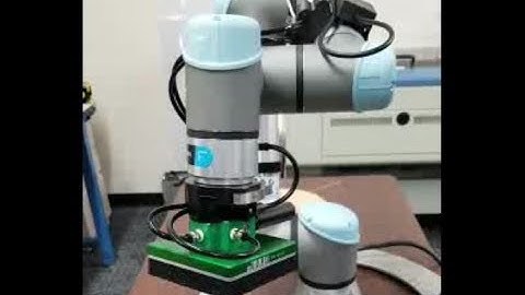 Millibar Quick Tool Change from Vacuum Gripper to Adaptive Gripper