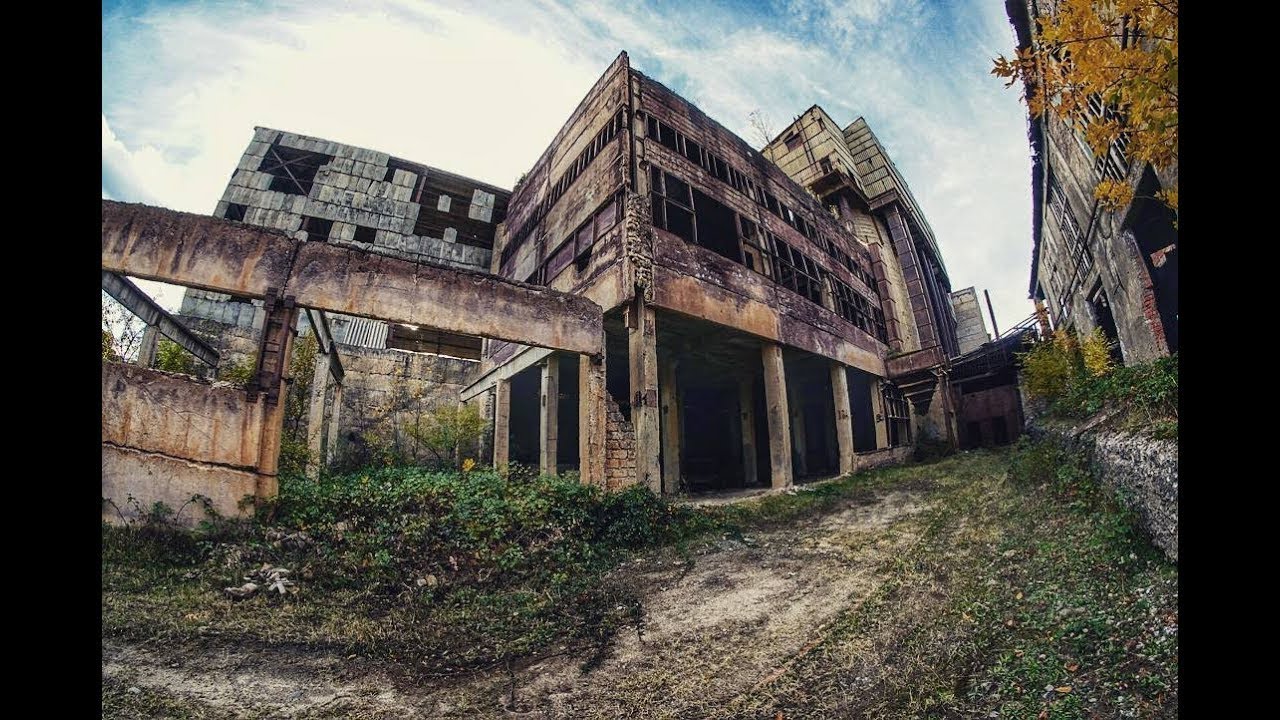 Заброшки макса. Верхняя первомайская 32 заброшка. Красный треугольник спб. Курчатова 12 обнинск. Заброшка.