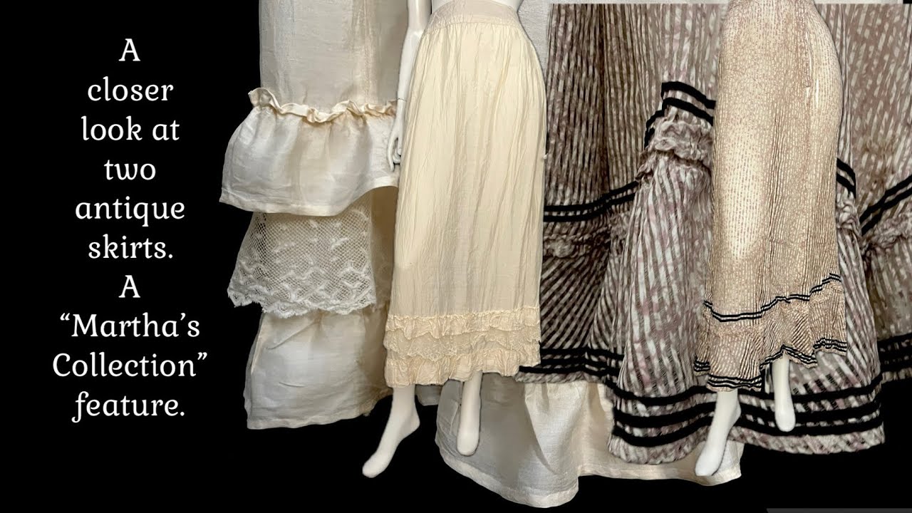 Две старинные юбки из коллекции сложены в пару — обе отремонтированы, а одна почищена.