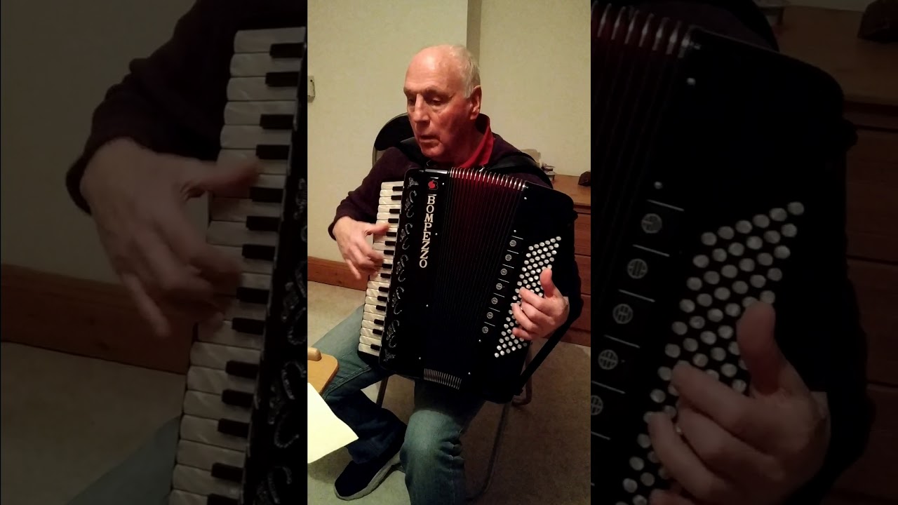 Noel Kelly playing The Cuckoo Waltz.