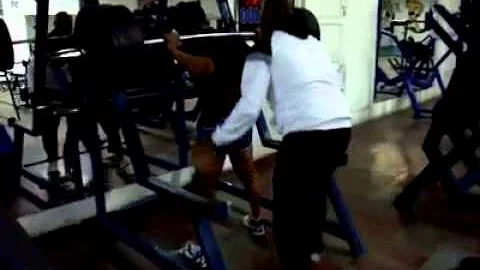 JOSE EGUES....SQUAT RAW 235X2