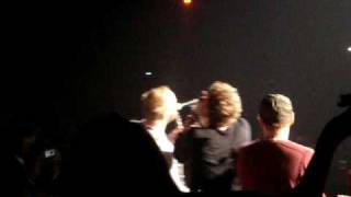 Coldplay Live in Singapore 2009 - Death Will Never Conquer (sung by Will!)