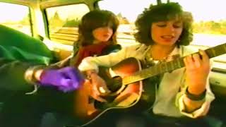 The Bangles - Tell me (semi-coustic Cutting Edge 1985)
