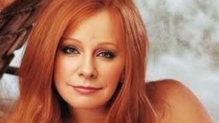 Reba McEntire, 70, Flaunts Her Huge Size In New Bikini Photos