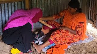 রুমে লম্বা অস্ত্র ভিতরে কাপড় খুলে 