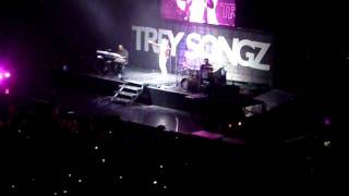 TREY SONGZ **(LIVE)
