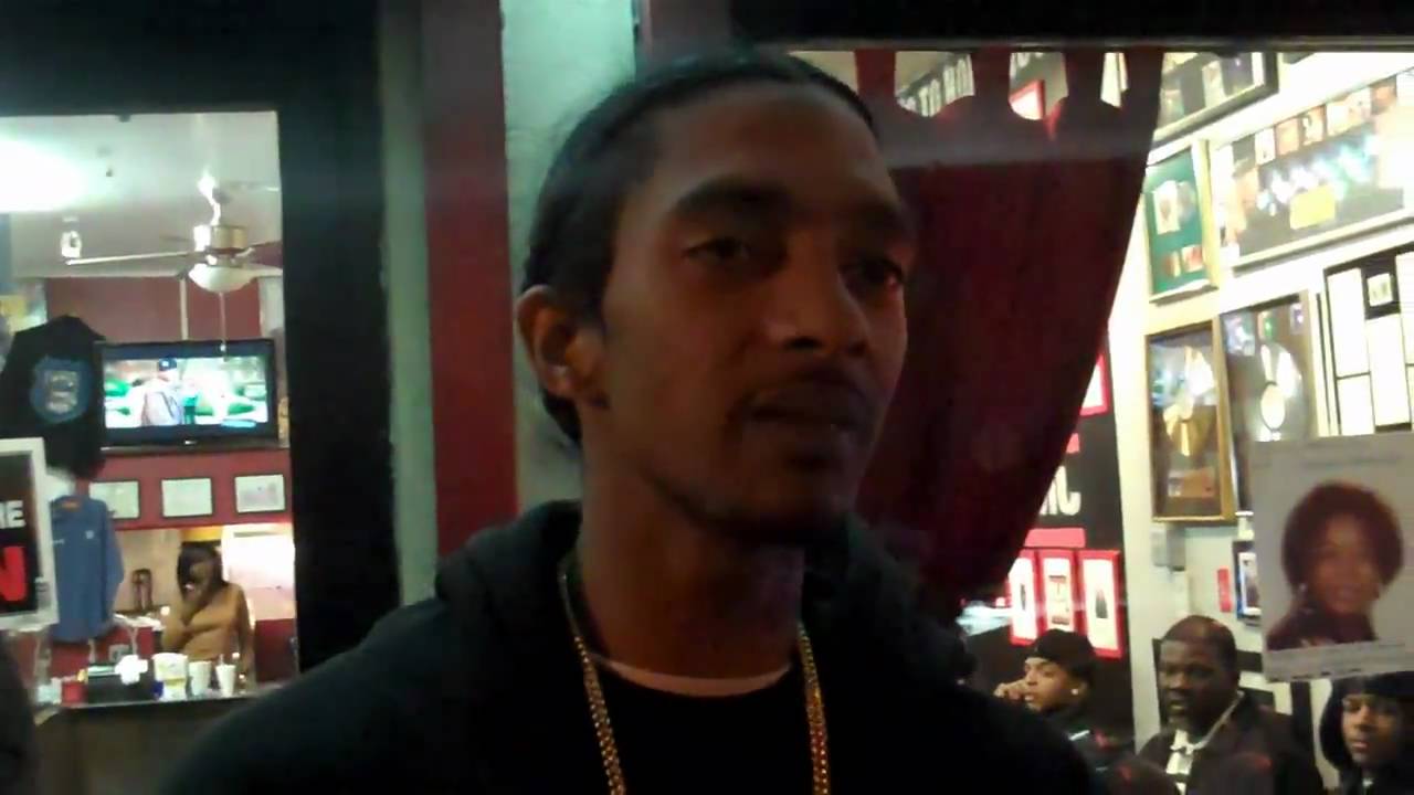 NYPSEY HUSSLE IN FRONT OF HOLLIS FAMOUS BURGER