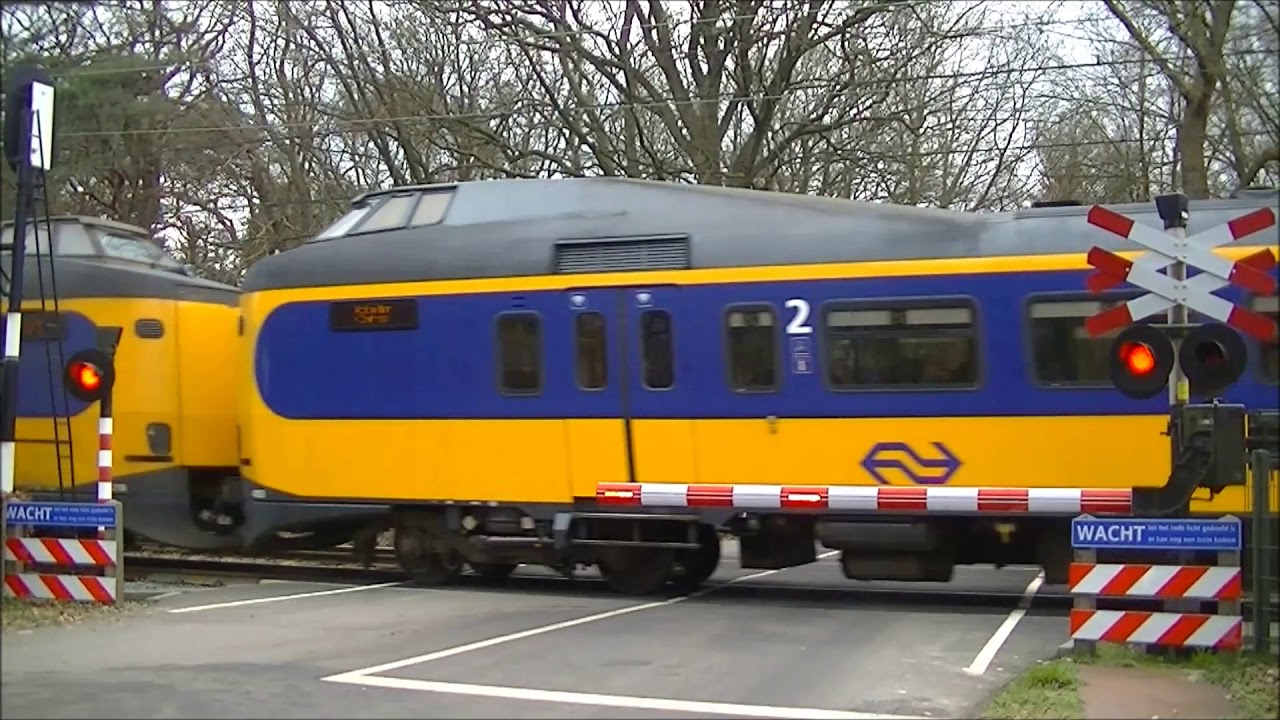 Spoorwegovergang Hulshorst // Dutch railroad crossing // 2020 UPDATE!!