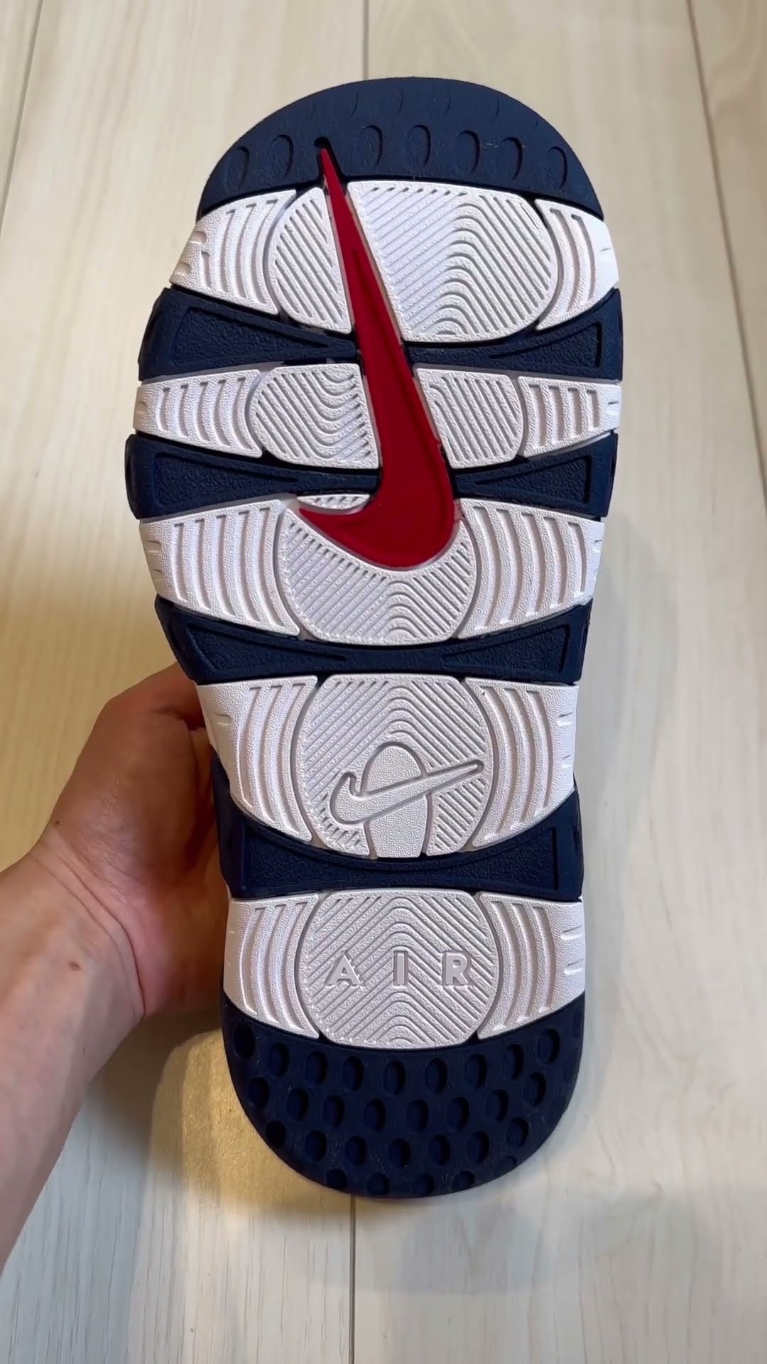 世界最速】NIKE AIR MORE UPTEMPO SLIDE 