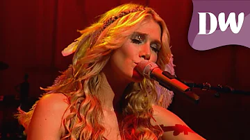 Delta Goodrem - Born To Try (Believe Again Tour 2009 Live)