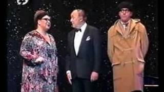 Play video: André van Duin