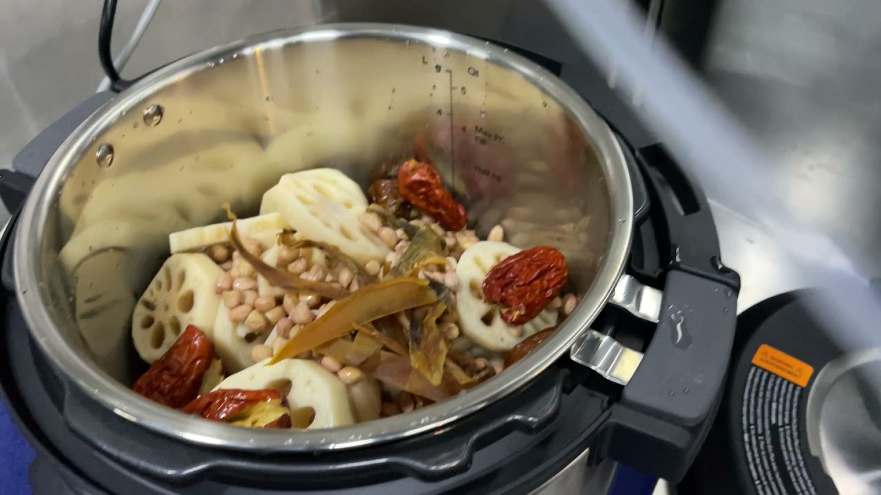 Lotus Root Soup with Peanuts