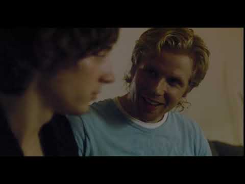 Love(2008)  Filmen handlar om den 22-årige killen Love. Ikväll har han bestämt sig. Han skall våga b