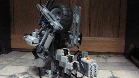Prototype Hand, Vid5: LEGO Technic/Power Functions - 2011