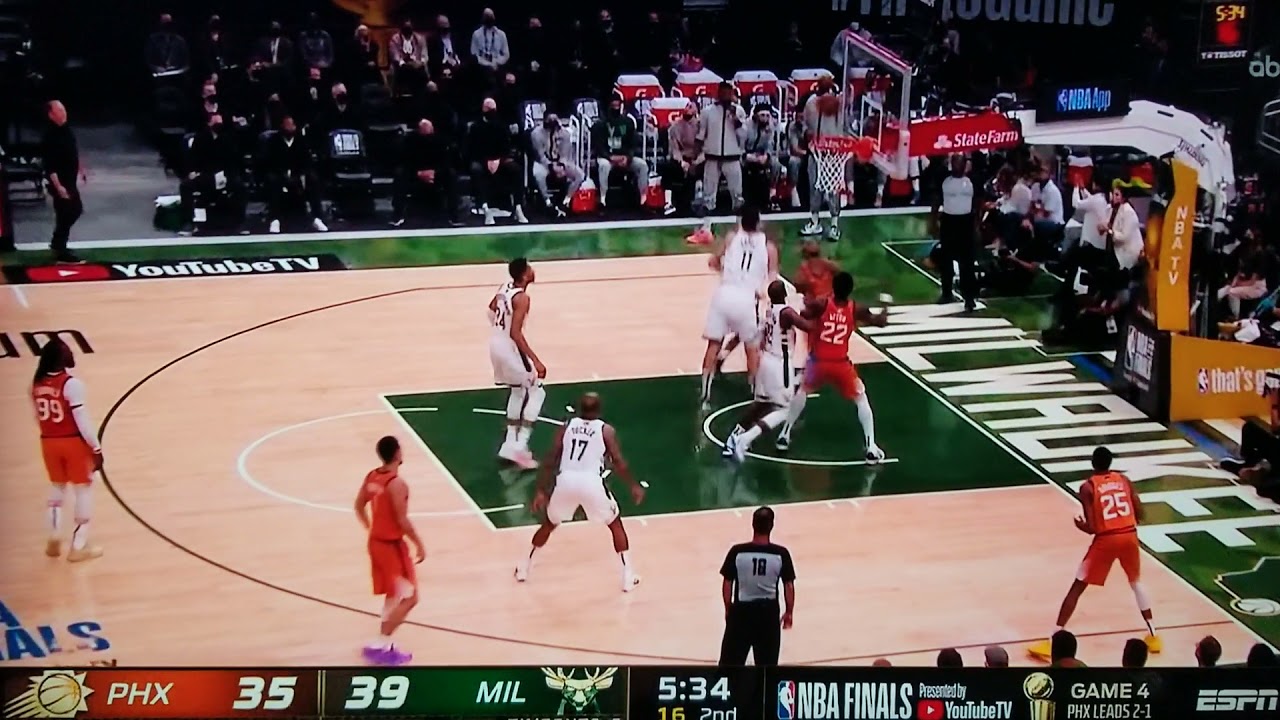 Cameron Payne up and under