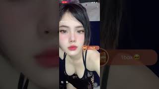 Bé Vy Mặc Ren Lưới Nhìn Mlem Mlem Quá Đi