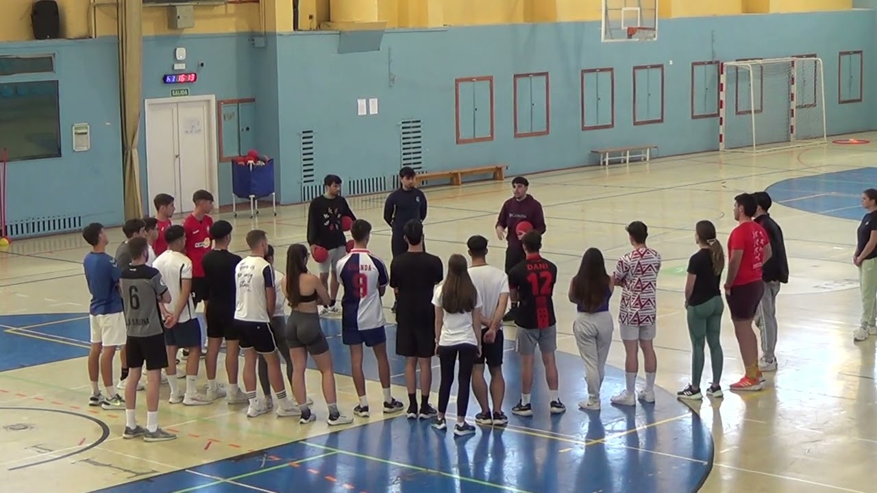juego de pelota sentada