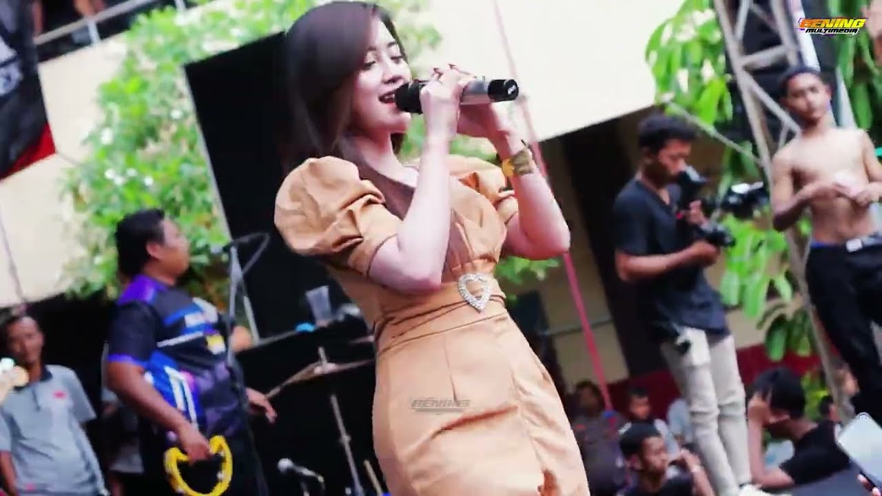 CINTA MERAH JAMBU - TIARA AMORA | CAMPURSARI VIRAL TERBARU 2026 | ALROSTA MUSIK DONGREK