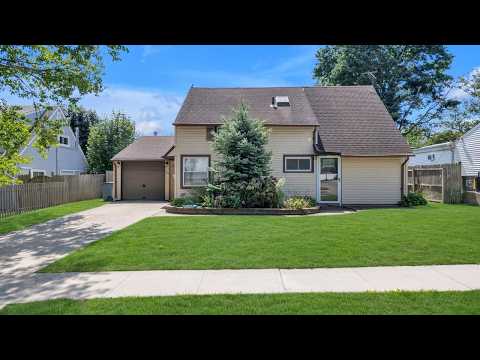11 Sprucewood Dr, Levittown, NY home video tour
