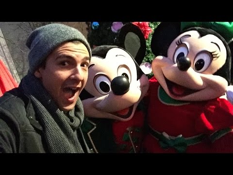 PARIS! First Person at Disneyland - Meeting Mickey & The Gang