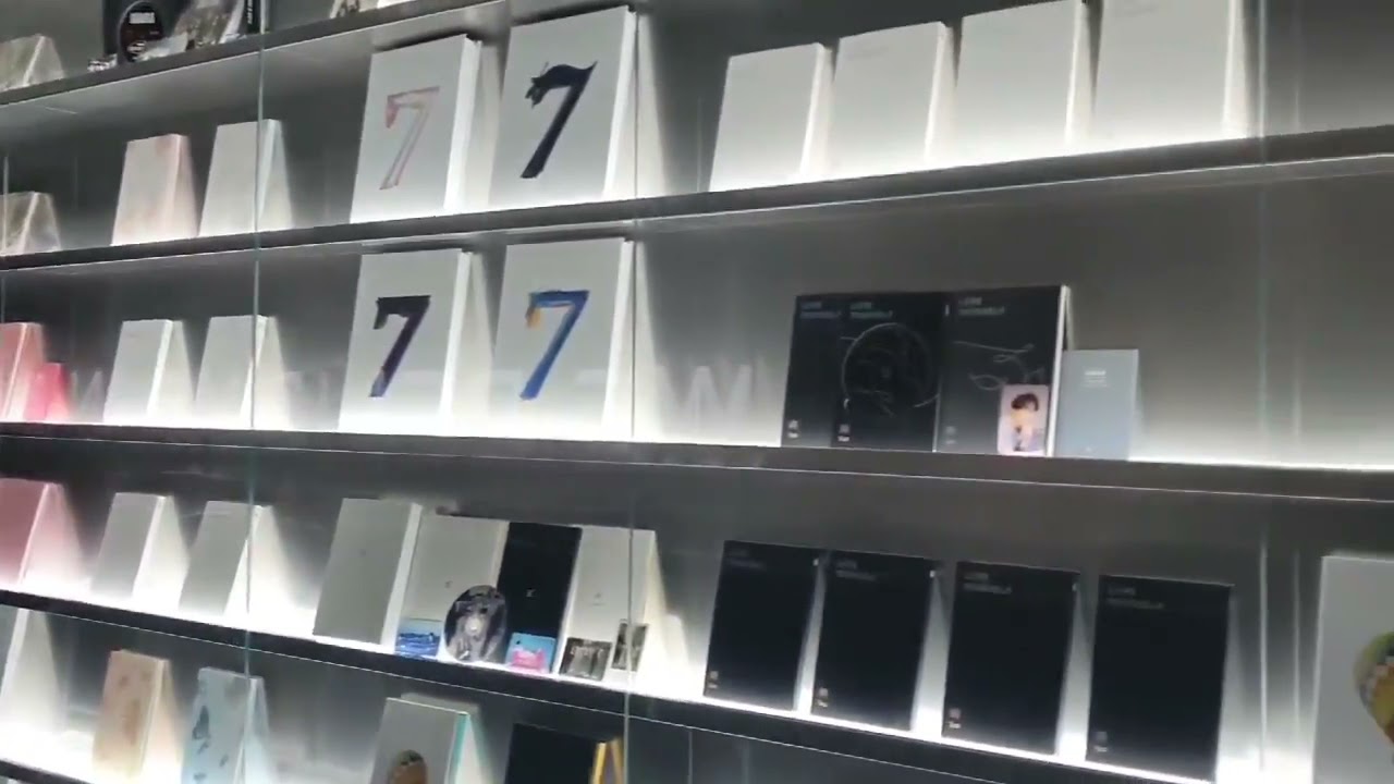 HYBE INSIGHT MUSEUM (Filled with Albums) 