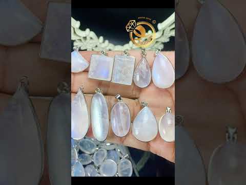 Mặt dây chuyền đá MOONSTONE bọc VÀNG phong thủy