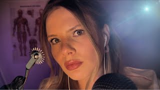 картинка: АСМР • Невролог Осмотрит Тебя • Проверка Рефлексов • ASMR