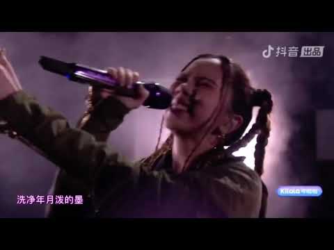 #抖音美好奇妙夜1015“原来孤独，是灯光下，所有人都对我佩服” 快来感受全能创作天后@GEM鄧紫棋 极富感染力的歌声吧~#邓紫棋孤独live好稳 #抖音美好奇妙夜正在直播