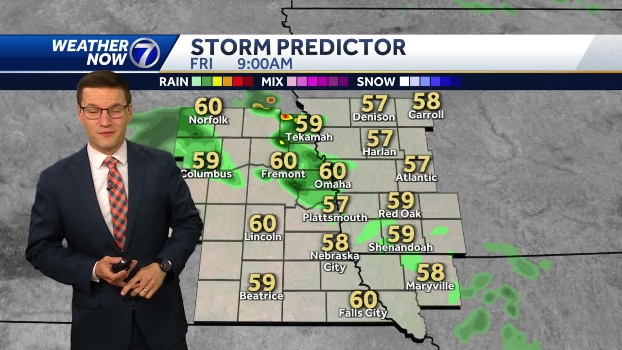 Spotty showers possible Friday - YouTube