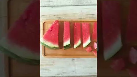 Como oferecer melancia ao bebé BLW?