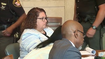 Chaos erupts as judge issues sentence for ex-judge Tracie Hunter