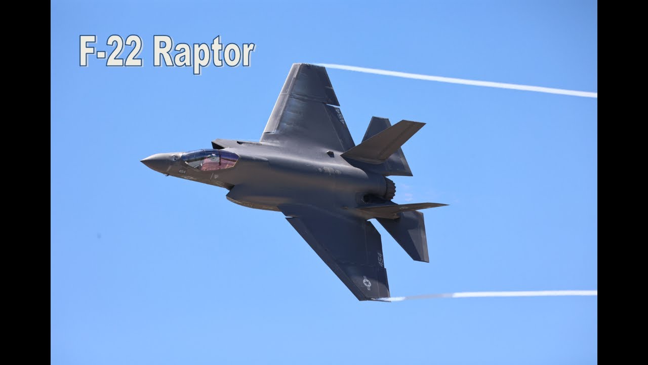 F 22 Raptor Loop F-22 Raptor performs tight loop and roll - YouTube