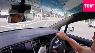 大幅進化したオートパイロット‼停止の仕方が超ベテランドライバー