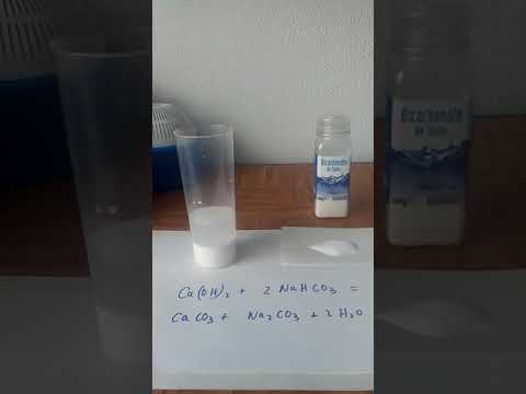 Vídeo: L'hidròxid de calci és soluble en aigua?