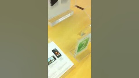 iPhone 4 video at Apple Store