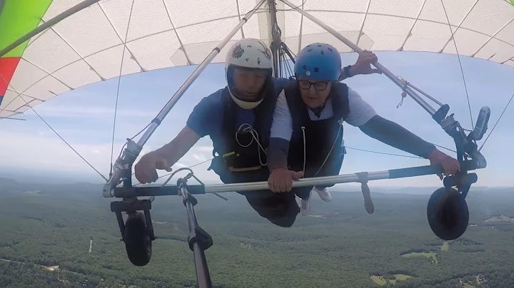 Karen Sue Bullock Tandem Hang Gliding at Lookout M...