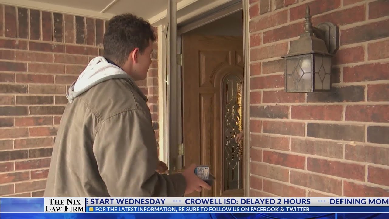 Meals on Wheels volunteers brave the cold to deliver meals - YouTube