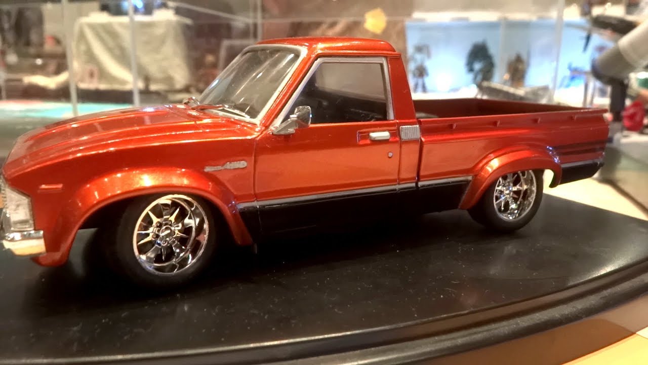 TOYOTA Hilux トヨタ ハイラックス アオシマ1/24 プラモデル - YouTube