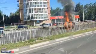 В Ярославле на Московском проспекте сгорел автомобиль ГАЗель