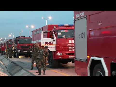 Azerbaycan orman yangınlarına müdahale için Türkiye'ye 53 itfaiye aracı gönderdi