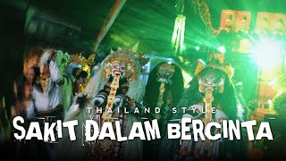 Download Lagu THAILAND STYLE X SLOW BASS !! SAKIT DALAM BERCINTA - DJ TOPENG REMIX MP3 Download Lagu THAILAND STYLE X SLOW BASS !! SAKIT DALAM BERCINTA - DJ TOPENG REMIX MP3