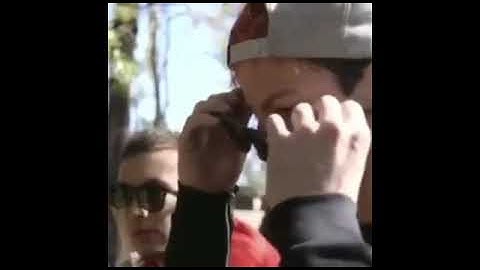 Try not to laugh Twenty One pilots edition