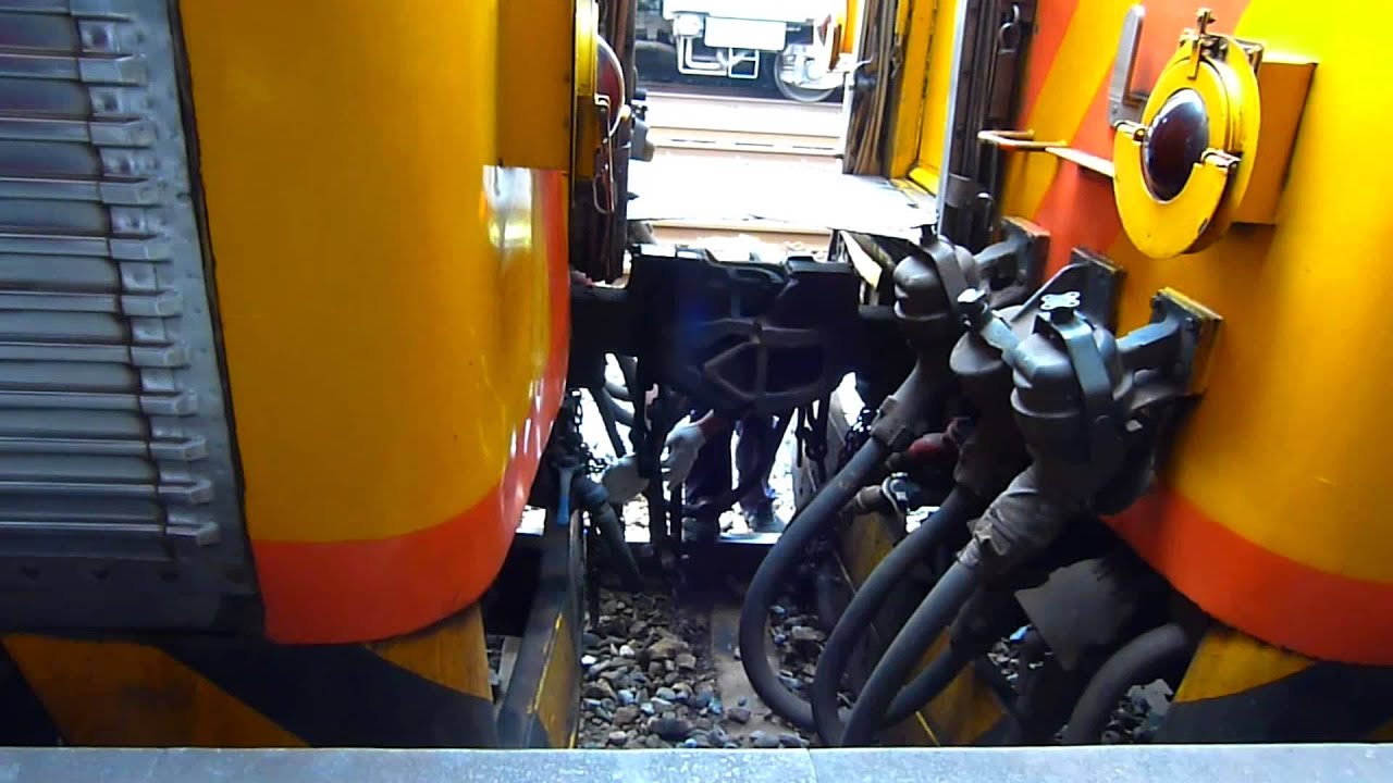 花蓮站真精彩(1) 221次(DMU) 柴聯自強號加掛車廂車秀