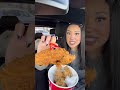 Eating the crispiest Jollibee chicken