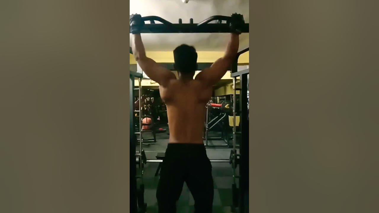 how to build back muscle 💪💪🔥🔥#gym #ytshorts #hardwork #shorts #trending