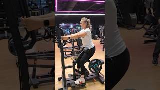 Standing Hip Thrust (Разгибания бедер стоя в рычажном тренажере) #спорт #спортивнаямедицина #sports
