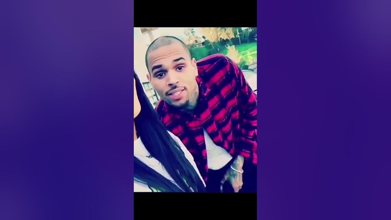 Chris Brown Shows Off For Female Fans 😂 “Mussy Print” YouTube